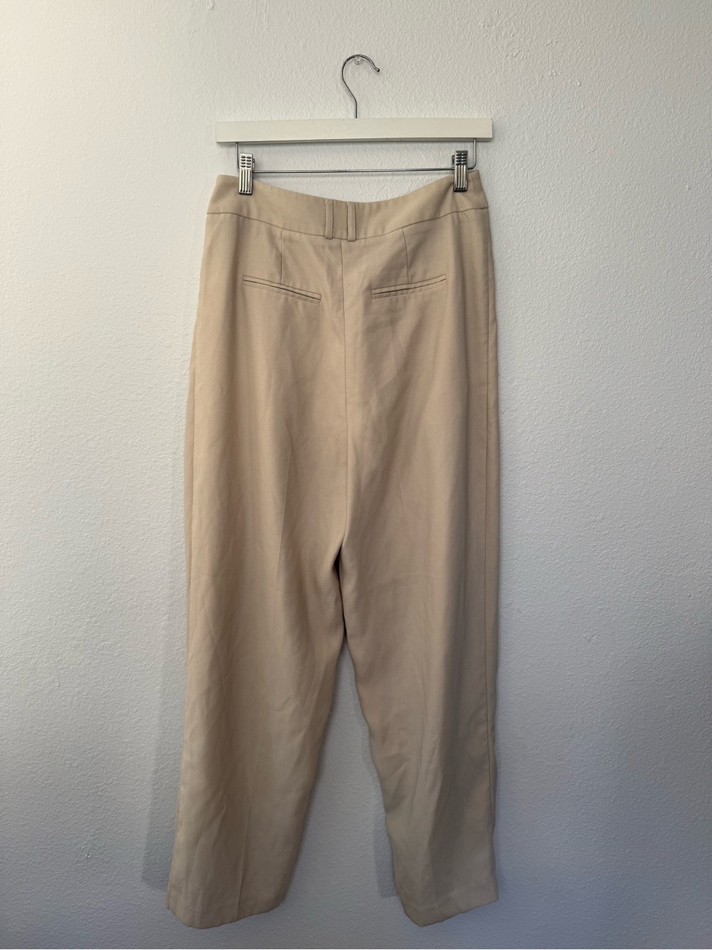 Topshop NWOT Beige Pleated Dress Pants Nordstrom - Picture 2 of 4